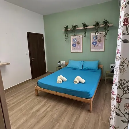 דירה Anton Court קסלנדי