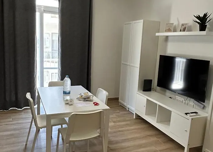 アパート Anton Court