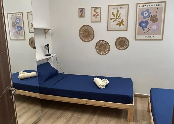 アパート Anton Court *